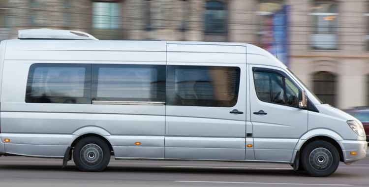 benefits of minibus hire in london