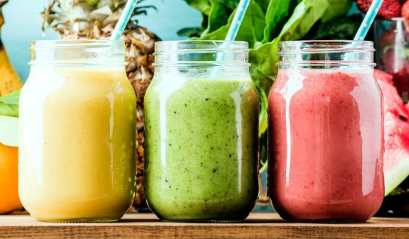 Refreshing-Homemade-Detox-Juice-or-Smoothies