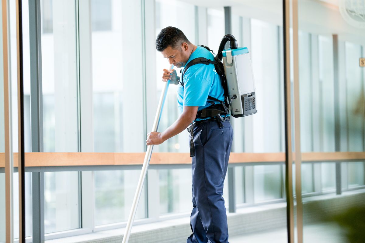 building-cleaning-service