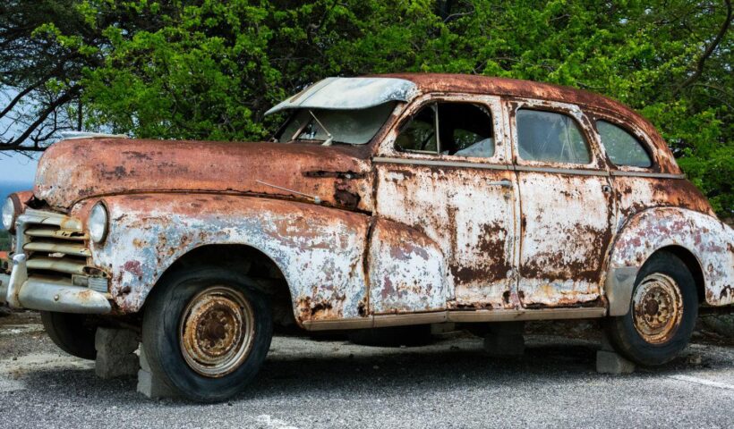 Discover the incredible benefits of old car removal services: hassle-free, eco-friendly, and financially rewarding options for saying goodbye to your old vehicle.