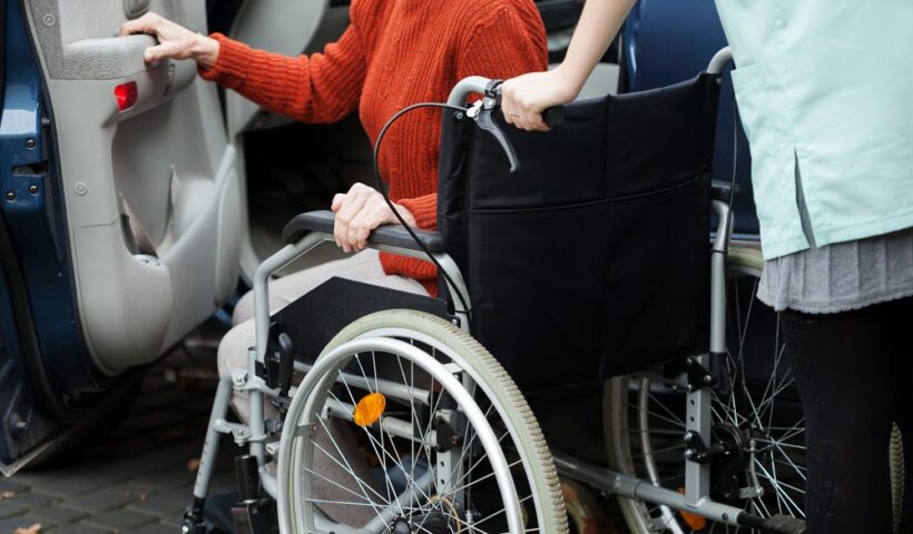 Zoom Ride Health vs. Traditional Medical Transport: Which is Better?