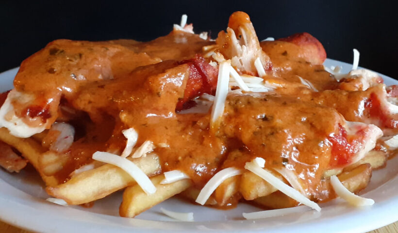 Butter-Chicken-Poutine