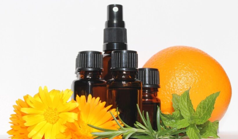 essential-oils-3478157_1920