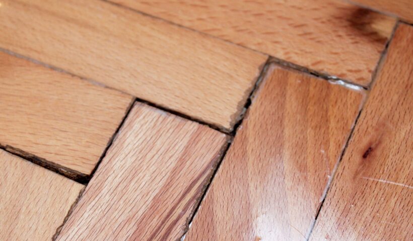 Repair-Cracks-in-Wood-Floors-