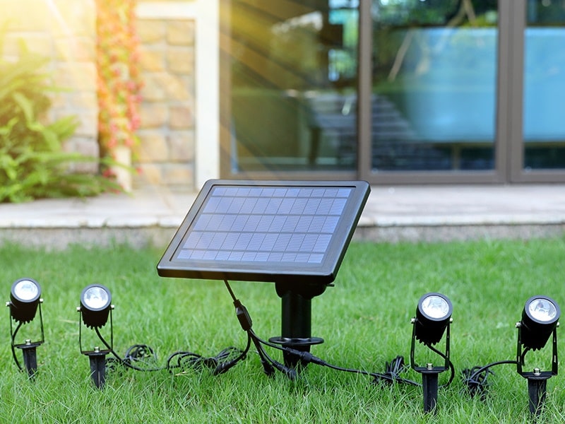 The Guide about Solar Spot Lights or outdoor Lighting-min