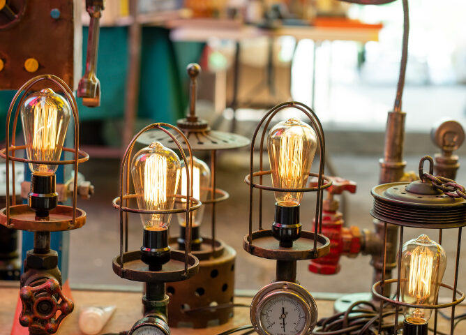 Used Lamp for Sale in Abu Dhabi