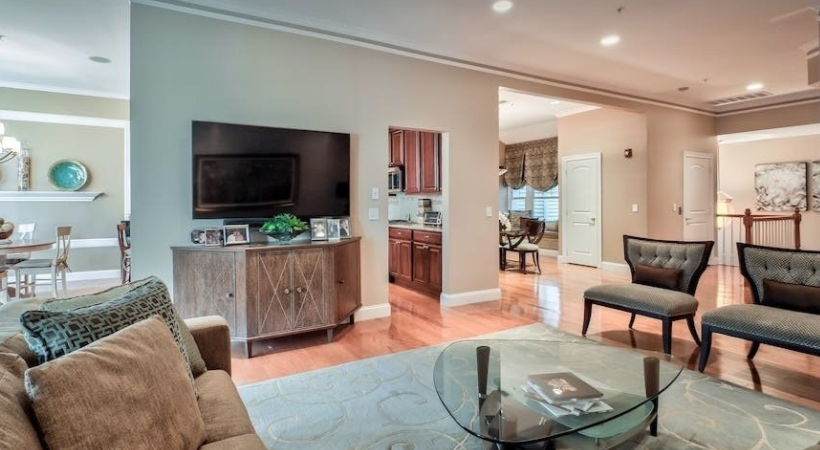 beautiful Hampton model