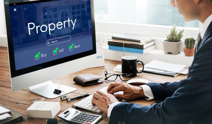 housInvestment property in Hamptons New Yorke-loan-estate-sell-mortgage-concept (1)