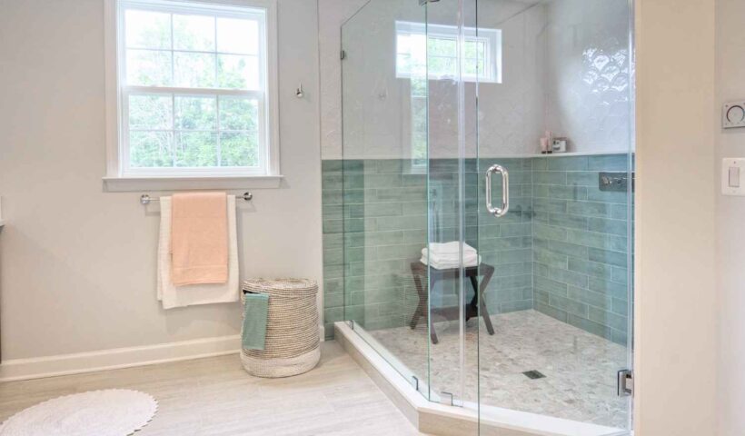interior-modern-bathroom-with-shower-box_11zon