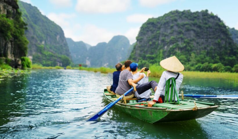 shutterstock_400923160-1366x768
